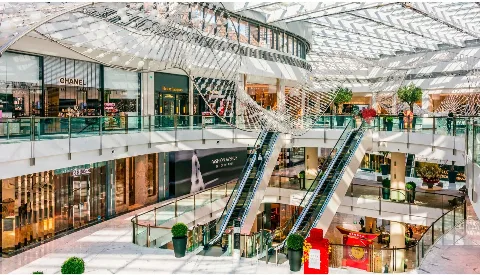Shopping Center Cleaning